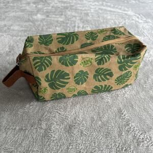 Trader Joes Toiletry Bag Monstera Leaf Print Recycled Reusable Paper
